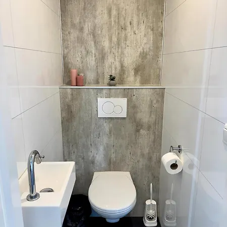 Bad Hoophuizen Am Wasser Fuer 6 Personen Nr Zuiderzee 21 Casa de Férias *
