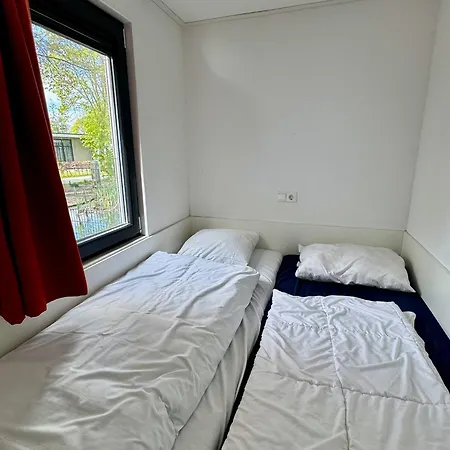 Bad Hoophuizen Am Wasser Fuer 6 Personen Nr Zuiderzee 21 Casa de Férias Hulshorst