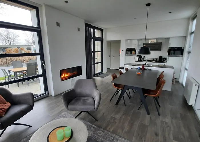 Bad Hoophuizen Am Wasser Fuer 6 Personen Nr Zuiderzee 21 Holiday home