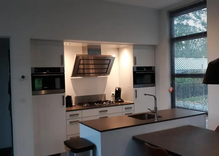 Bad Hoophuizen Am Wasser Fuer 6 Personen Nr Zuiderzee 21 Holiday home Hulshorst