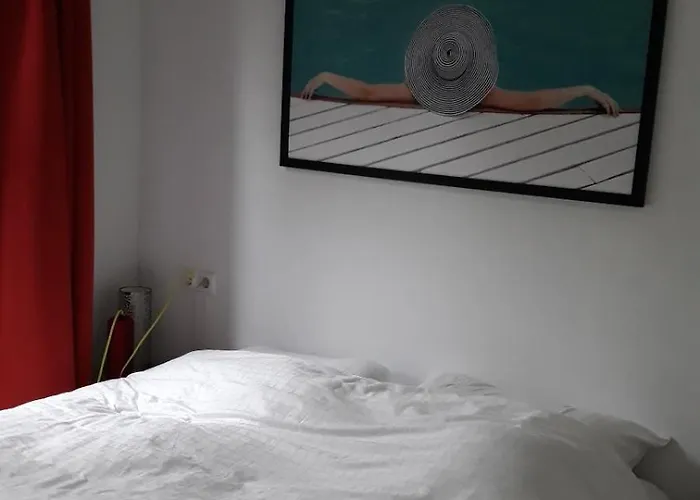 Bad Hoophuizen Am Wasser Fuer 6 Personen Nr Zuiderzee 21