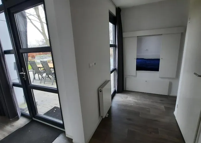 Bad Hoophuizen Am Wasser Fuer 6 Personen Nr Zuiderzee 21 Holiday home *